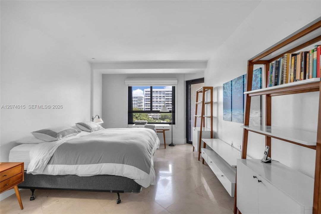 В аренду: $8,000 (3 спален, 2 ванн, 1546 Квадратных фут)