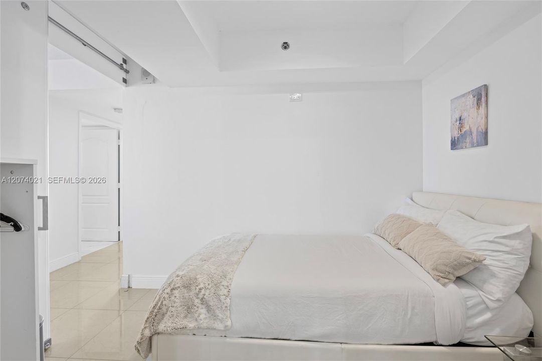 For Sale: $1,250,000 (3 beds, 2 baths, 1105 Square Feet)