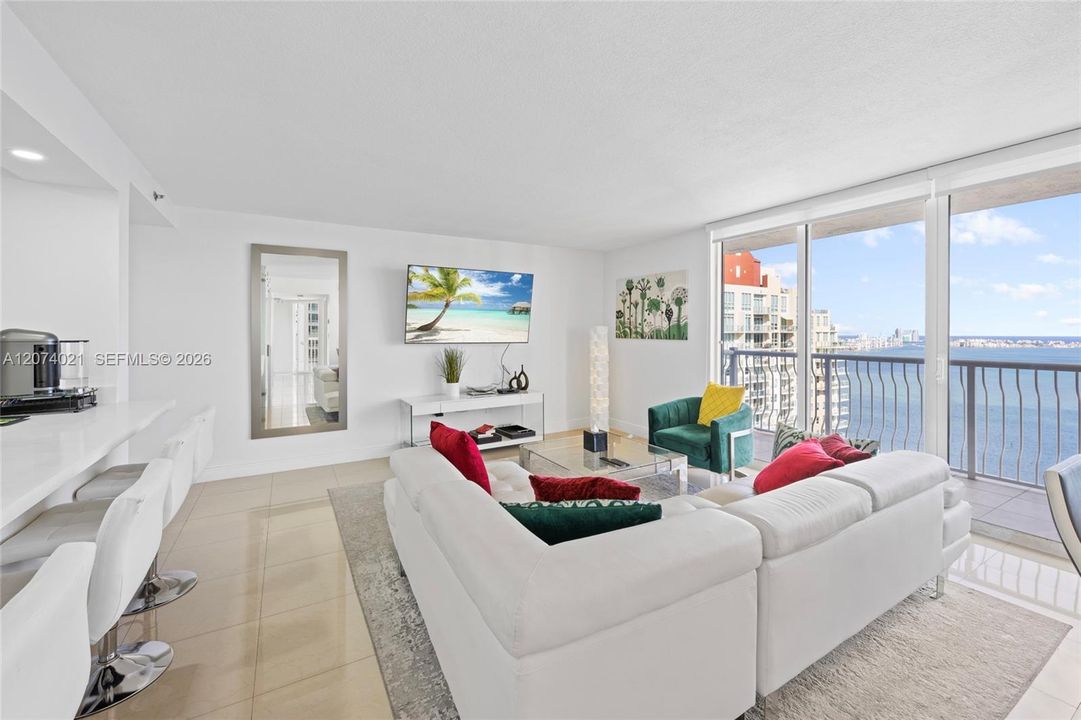For Sale: $1,250,000 (3 beds, 2 baths, 1105 Square Feet)