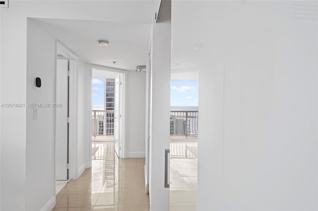 For Sale: $1,250,000 (3 beds, 2 baths, 1105 Square Feet)