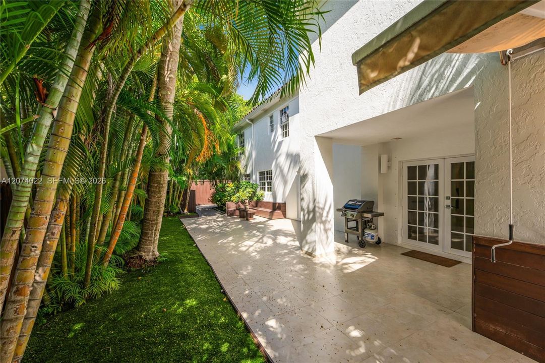 For Sale: $6,275,000 (5 beds, 4 baths, 3641 Square Feet)