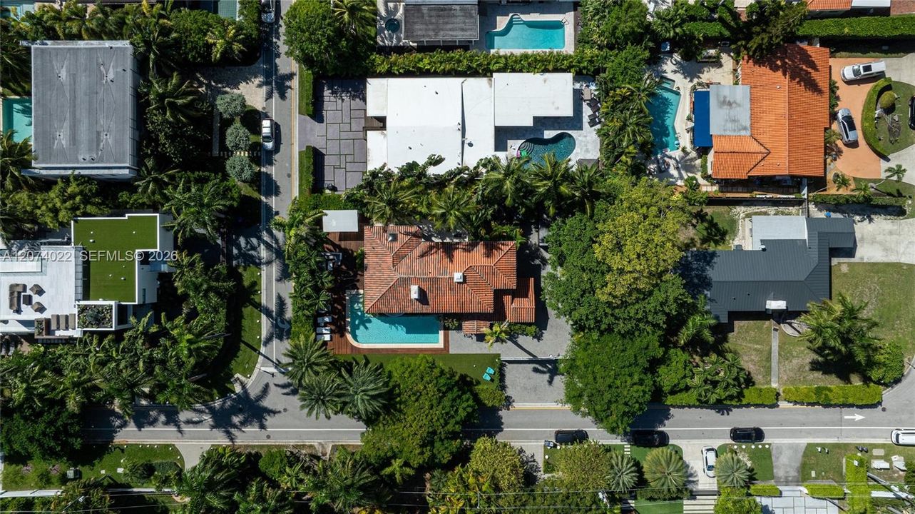 For Sale: $6,275,000 (5 beds, 4 baths, 3641 Square Feet)