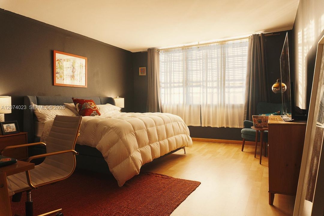For Sale: $609,500 (2 beds, 2 baths, 1490 Square Feet)