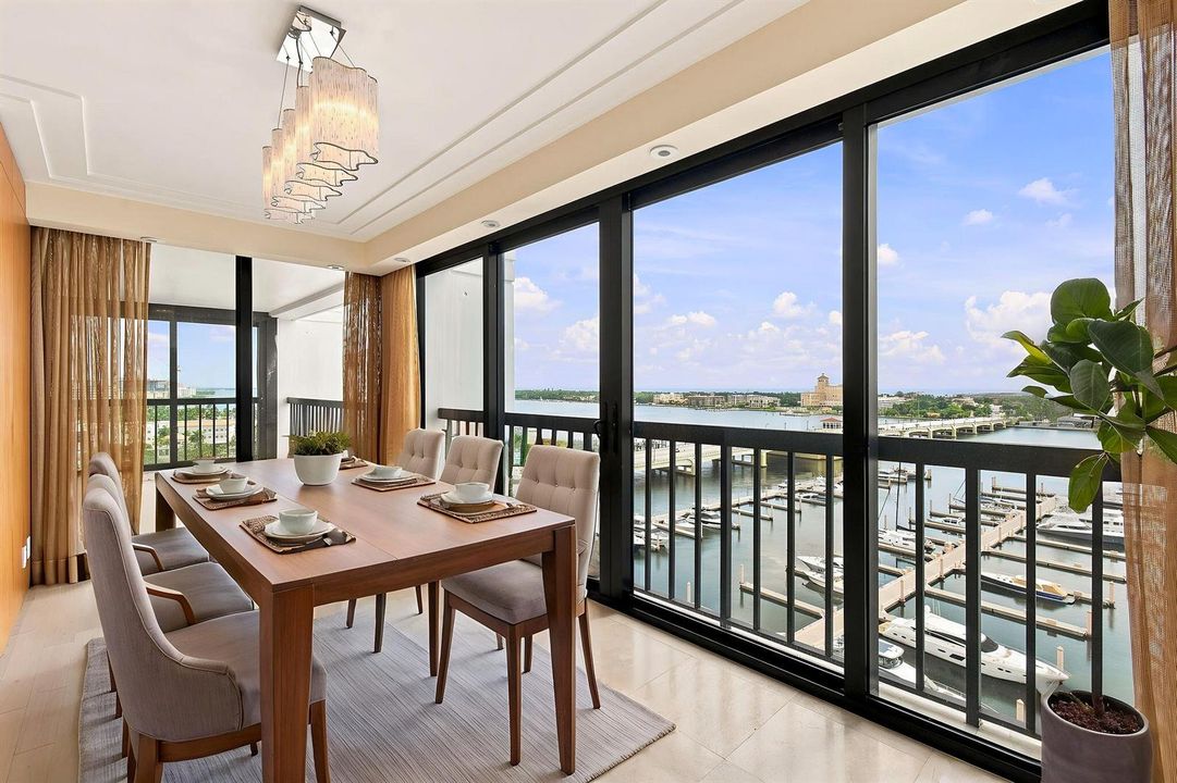 DiningRoom-VirtuallyStaged01