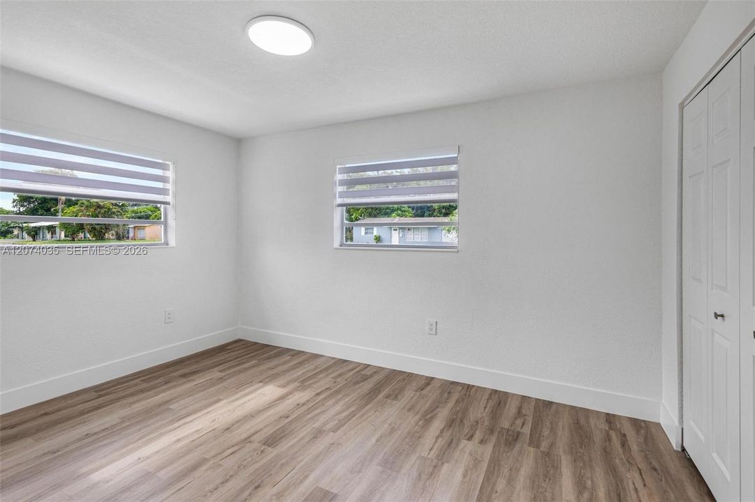 For Sale: $505,000 (3 beds, 2 baths, 1040 Square Feet)