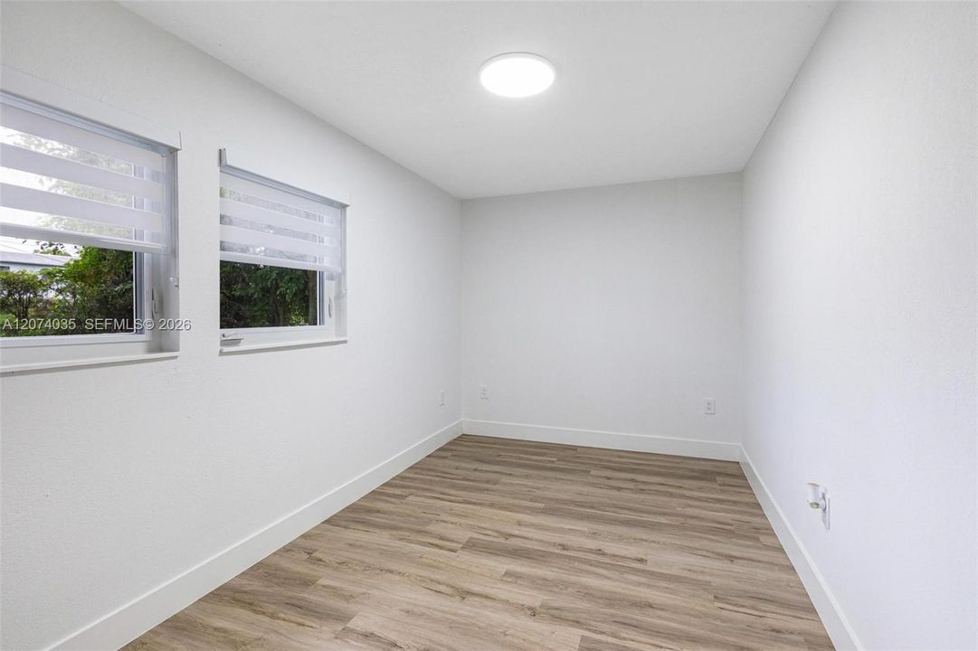 For Sale: $505,000 (3 beds, 2 baths, 1040 Square Feet)