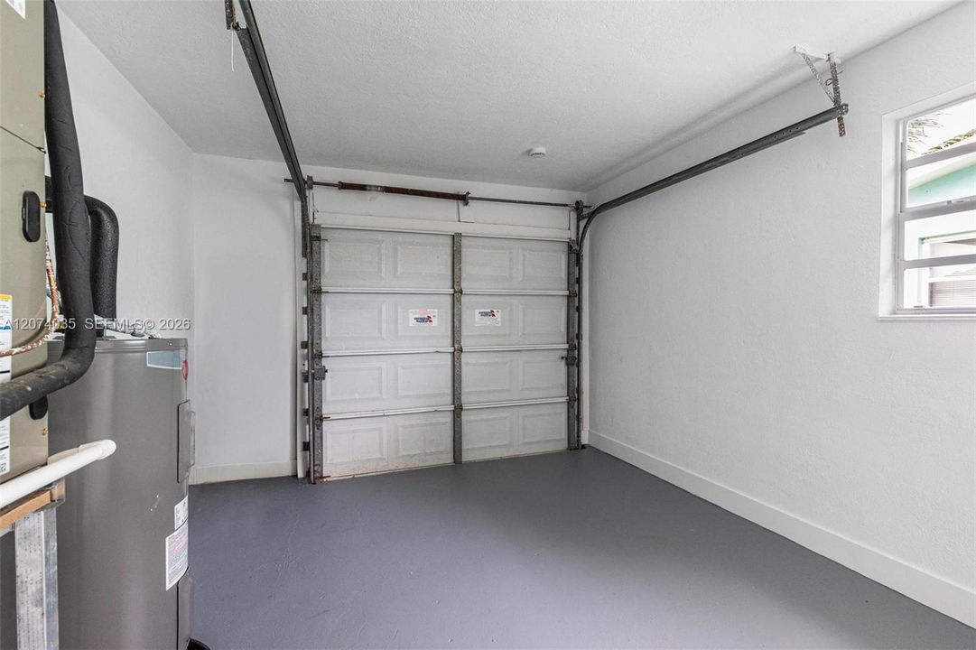 For Sale: $505,000 (3 beds, 2 baths, 1040 Square Feet)