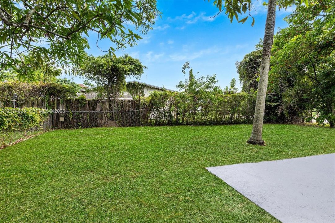 For Sale: $505,000 (3 beds, 2 baths, 1040 Square Feet)