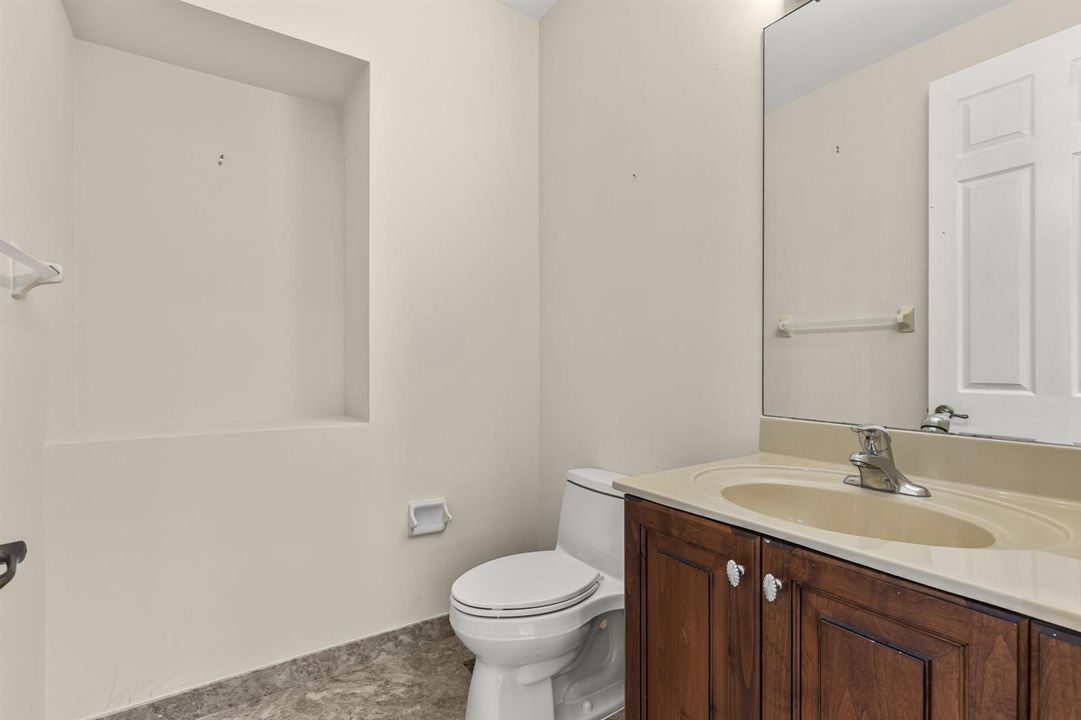 REMAX SLHG 6966 Great Falls Valenica Poi