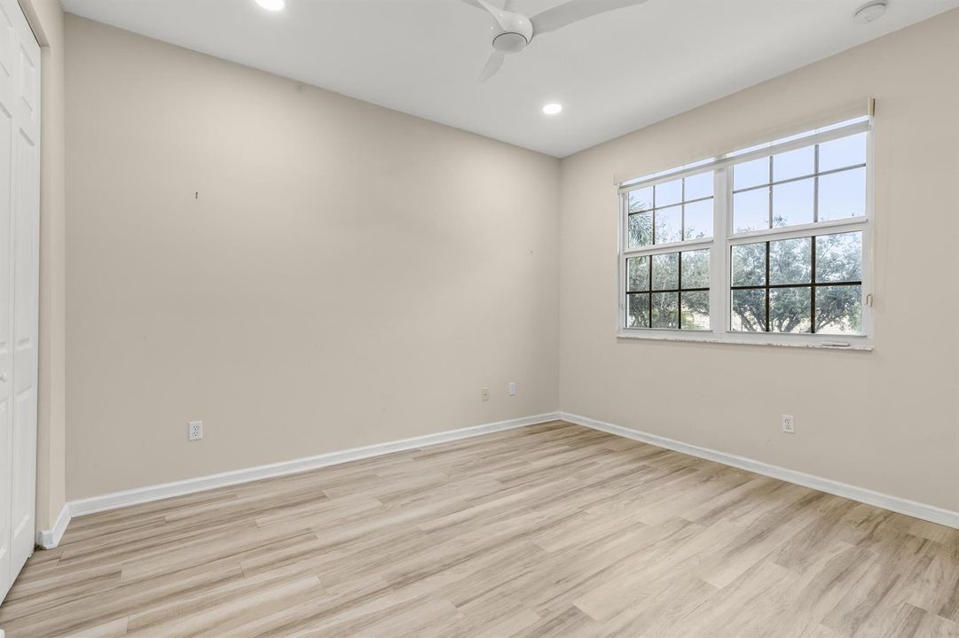 REMAX SLHG 6966 Great Falls Valenica Poi