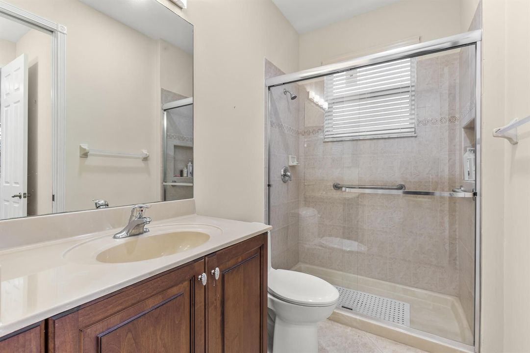 REMAX SLHG 6966 Great Falls Valenica Poi