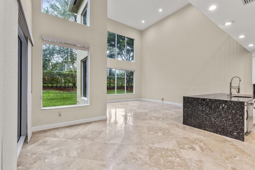 REMAX SLHG 6966 Great Falls Valenica Poi
