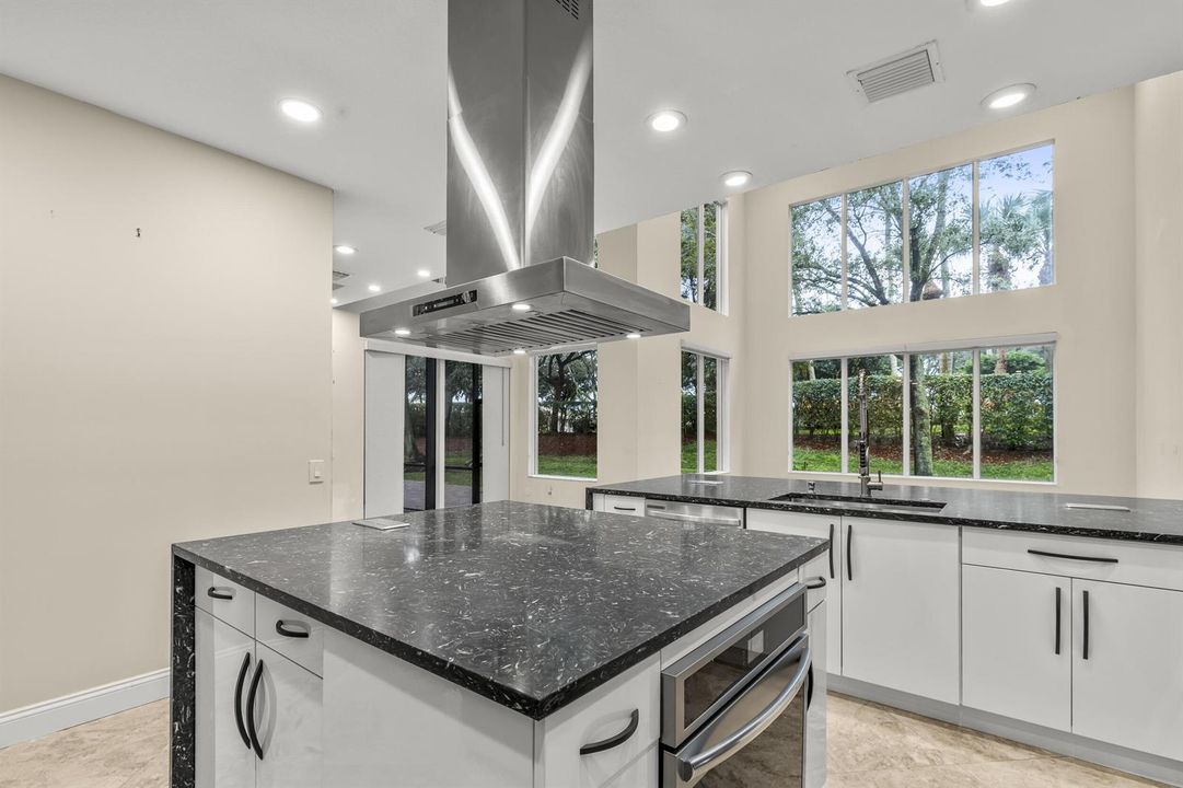 REMAX SLHG 6966 Great Falls Valenica Poi