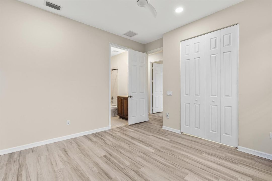 REMAX SLHG 6966 Great Falls Valenica Poi