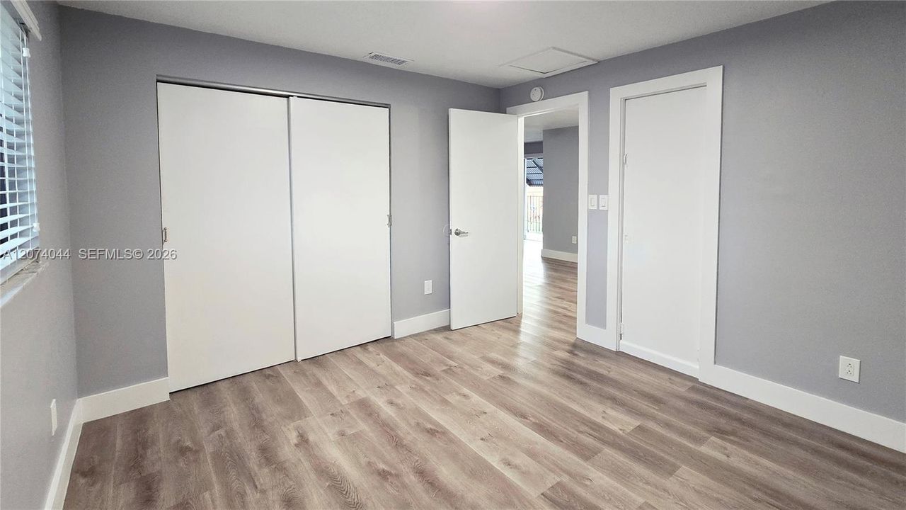For Rent: $1,800 (1 beds, 1 baths, 680 Square Feet)