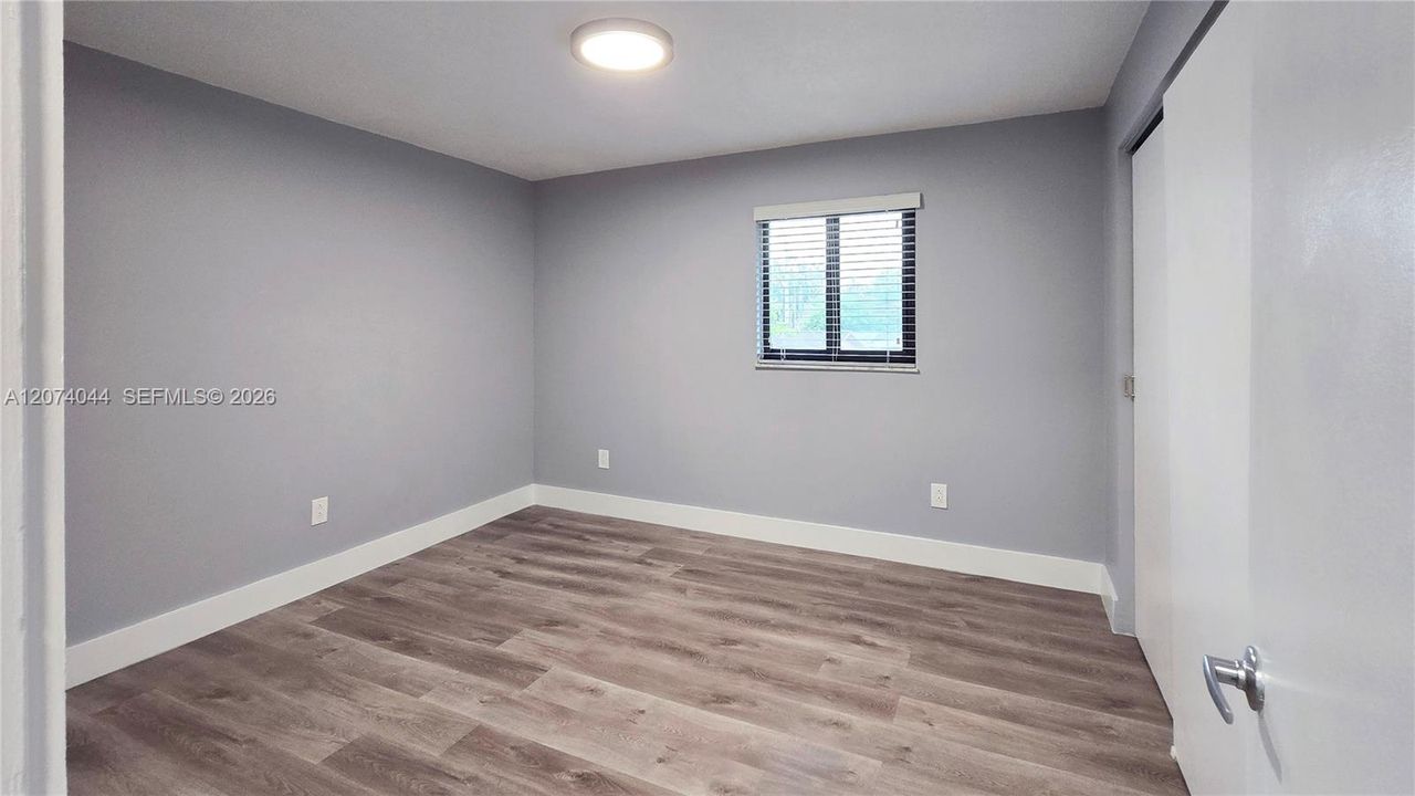 For Rent: $1,800 (1 beds, 1 baths, 680 Square Feet)