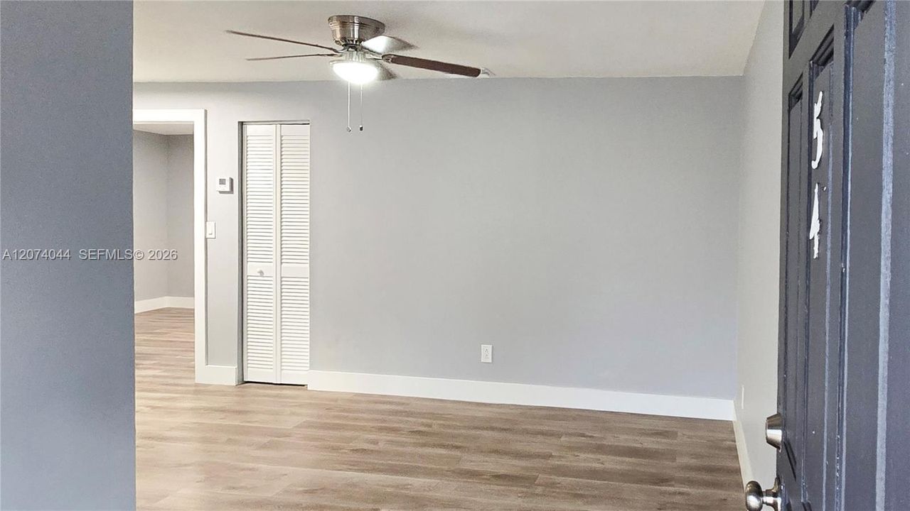 For Rent: $1,800 (1 beds, 1 baths, 680 Square Feet)