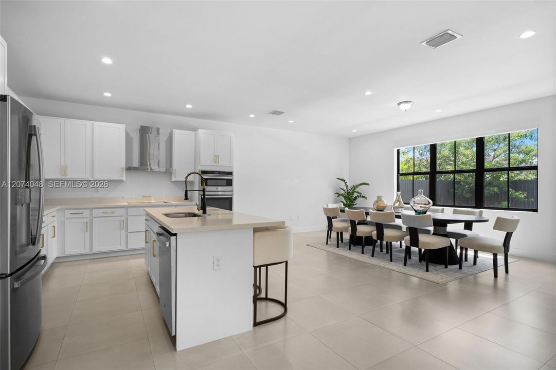 For Sale: $1,749,000 (5 beds, 5 baths, 3533 Square Feet)