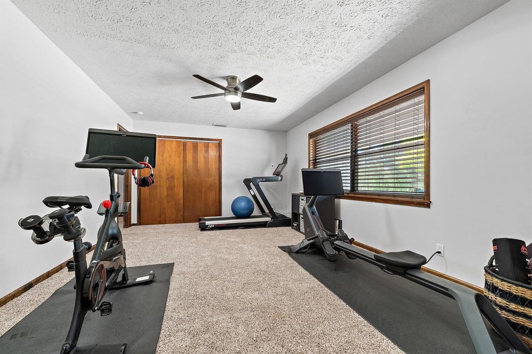 006-12395-153rdCtN-Gym