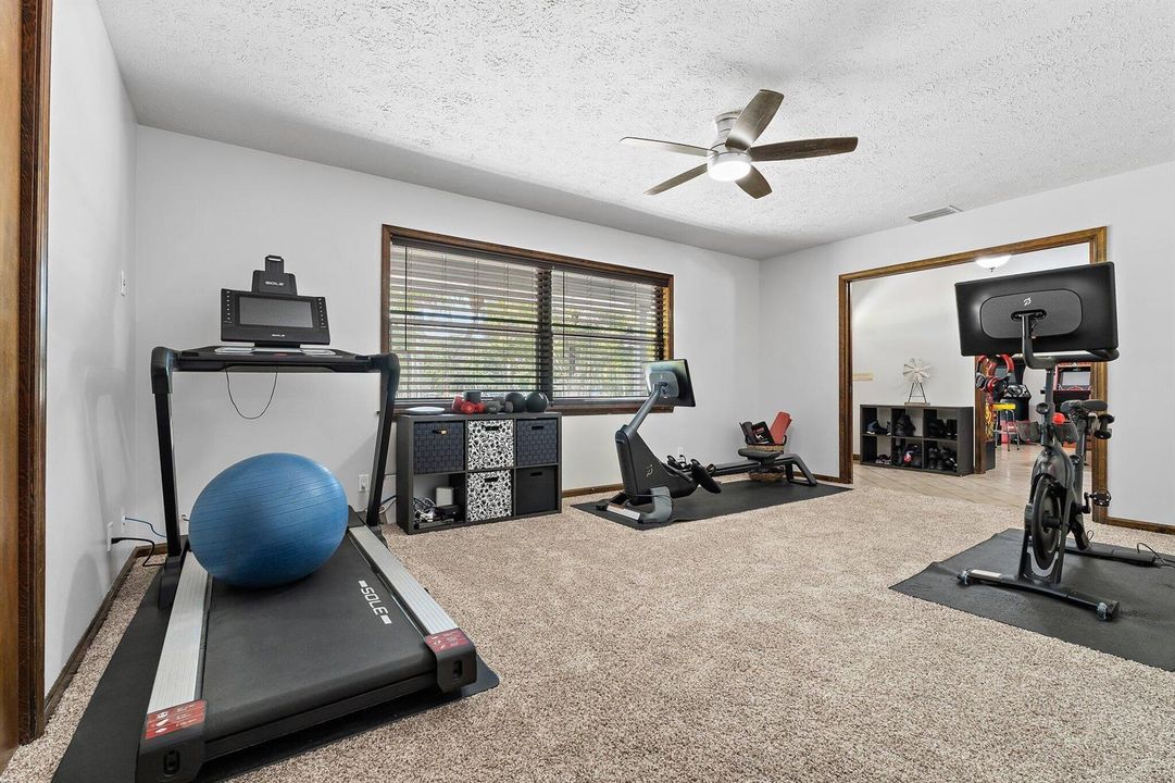 007-12395-153rdCtN-Gym