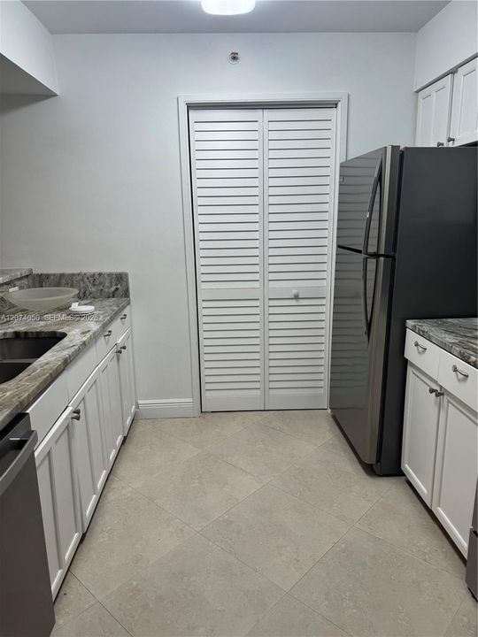 En Venta: $237,000 (1 camas, 1 baños, 898 Pies cuadrados)