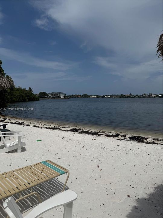 En Venta: $237,000 (1 camas, 1 baños, 898 Pies cuadrados)