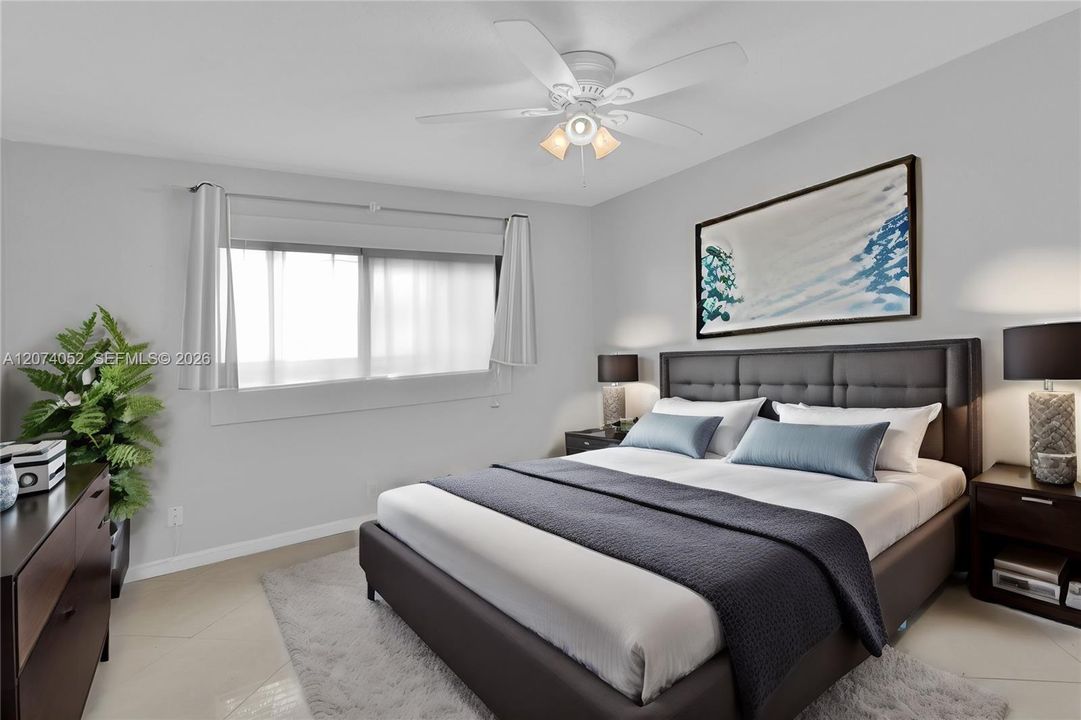 For Rent: $2,300 (3 beds, 2 baths, 960 Square Feet)
