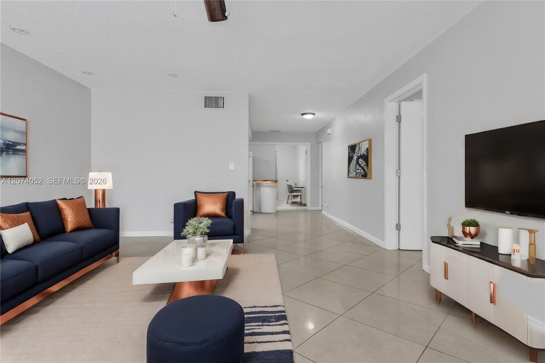 For Rent: $2,300 (3 beds, 2 baths, 960 Square Feet)