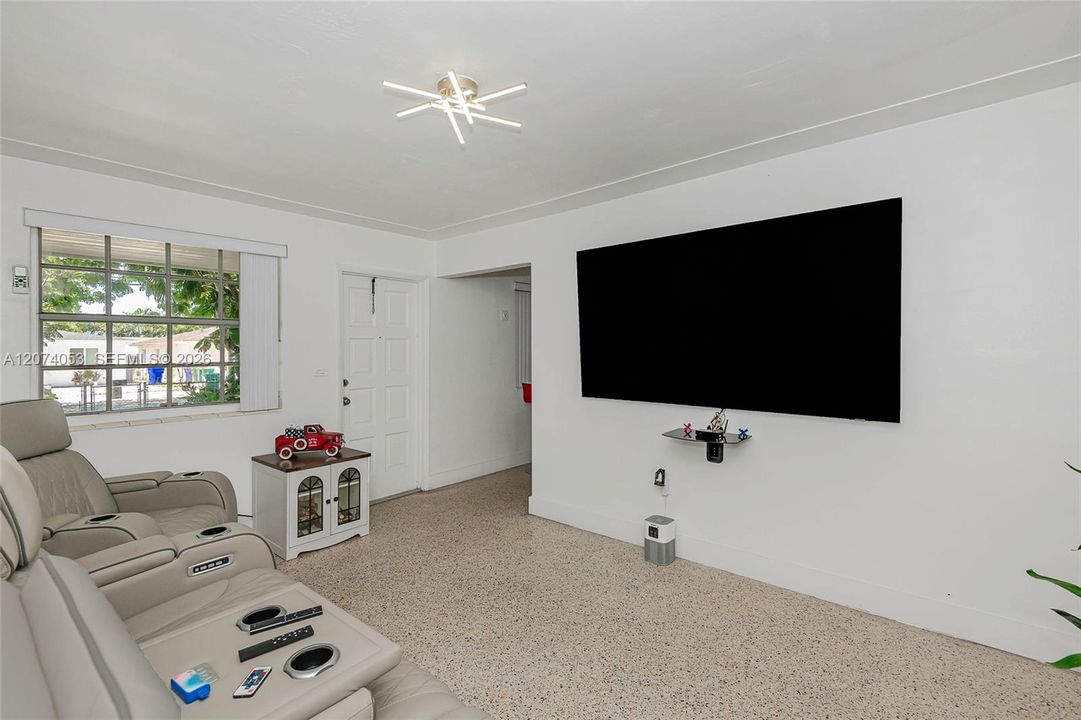 For Sale: $725,000 (0 beds, 0 baths, 1265 Square Feet)