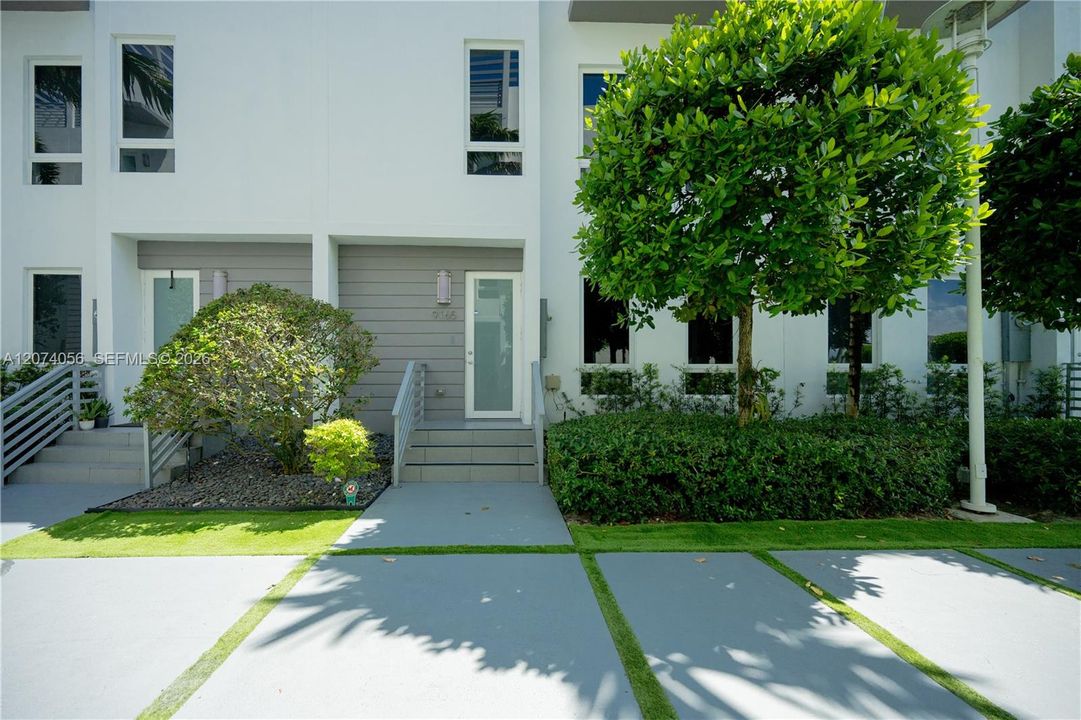 For Sale: $850,000 (4 beds, 3 baths, 2335 Square Feet)