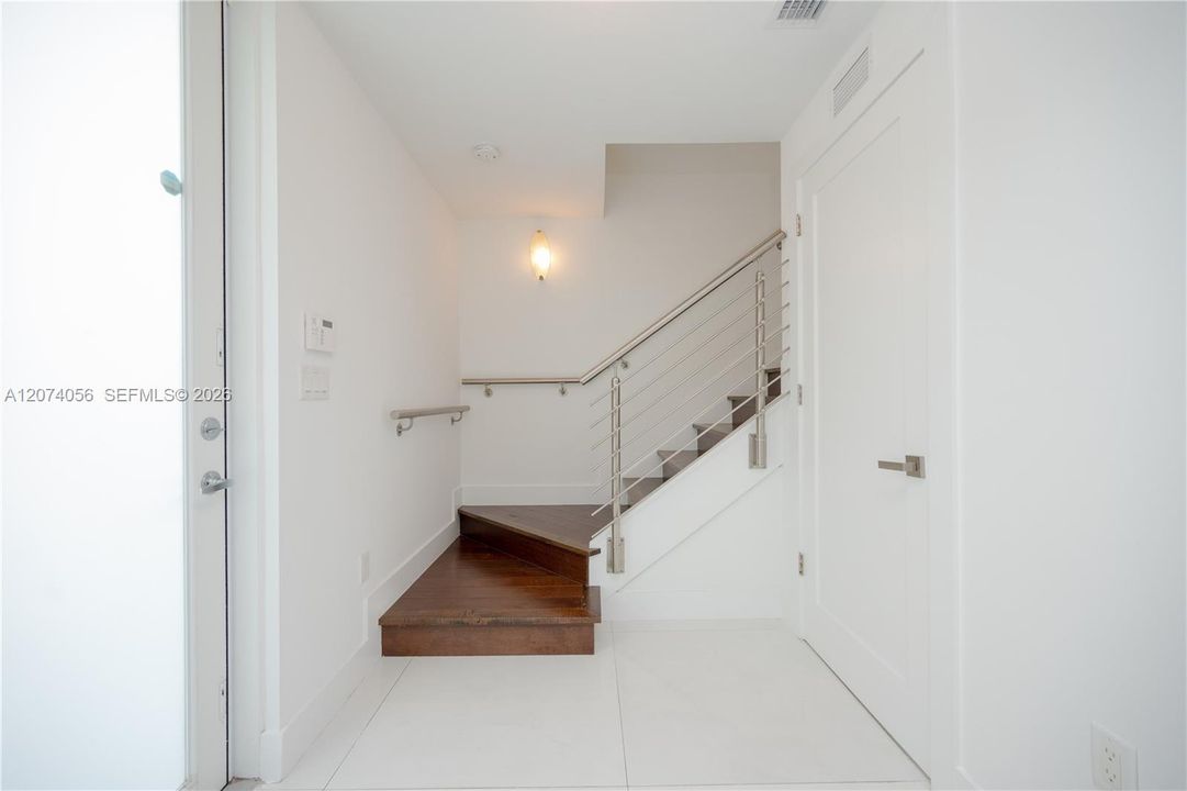 For Sale: $850,000 (4 beds, 3 baths, 2335 Square Feet)