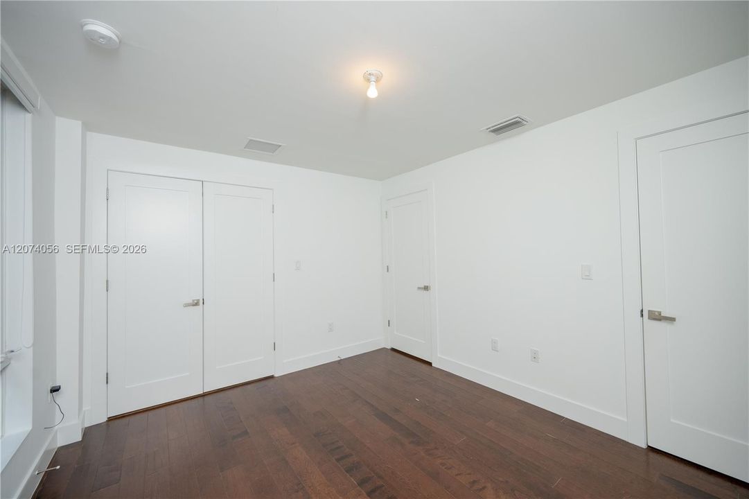 For Sale: $850,000 (4 beds, 3 baths, 2335 Square Feet)