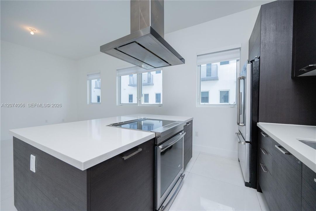 For Sale: $850,000 (4 beds, 3 baths, 2335 Square Feet)