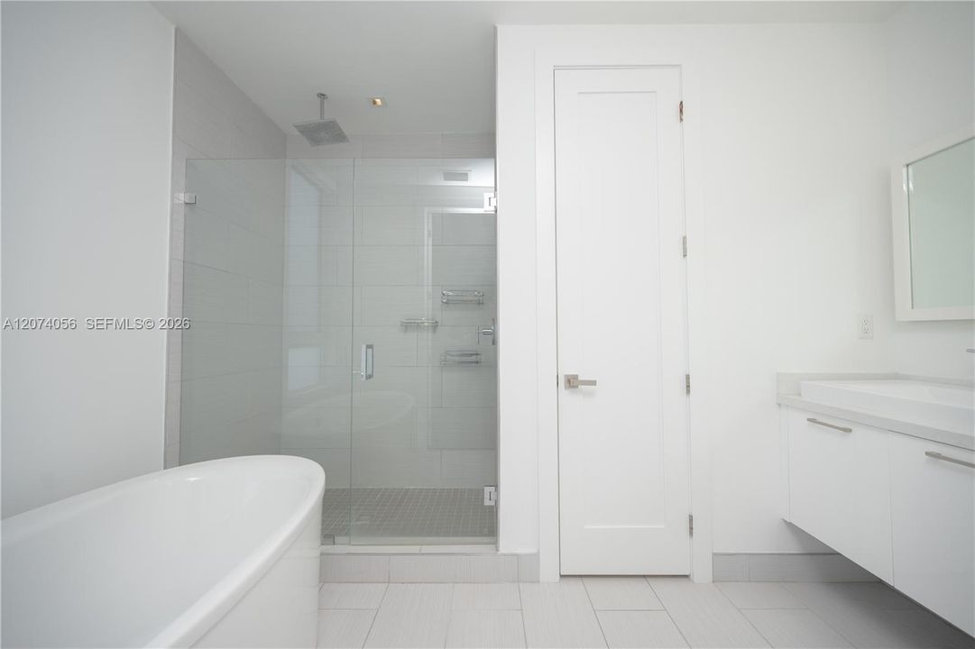For Sale: $850,000 (4 beds, 3 baths, 2335 Square Feet)