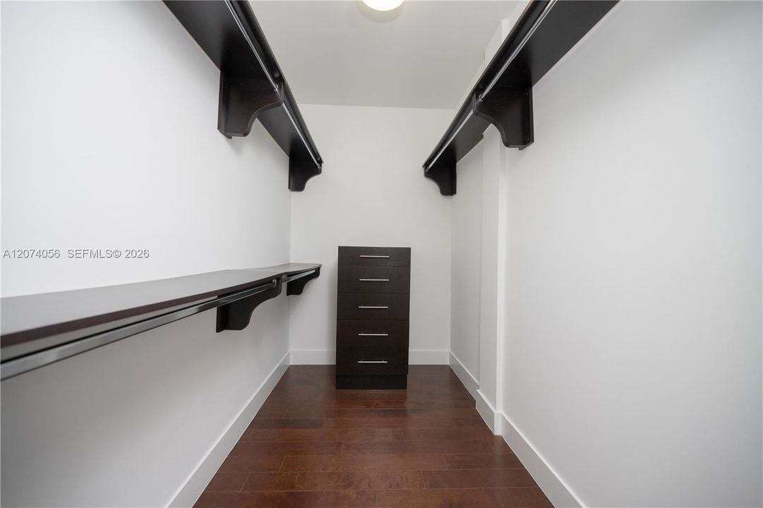 For Sale: $850,000 (4 beds, 3 baths, 2335 Square Feet)