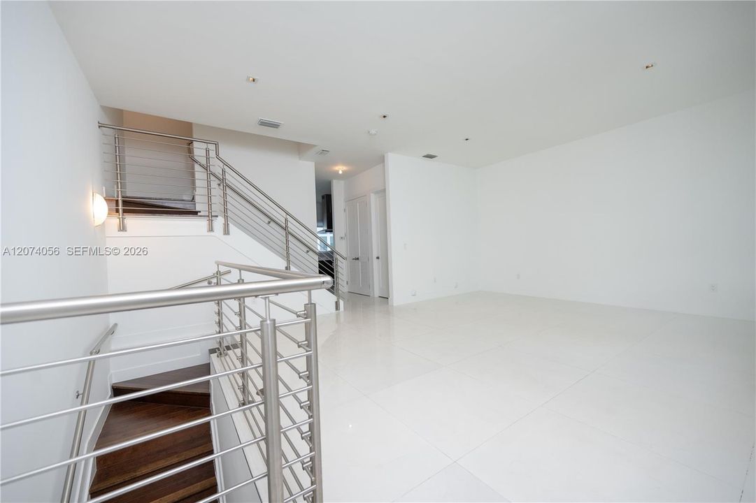For Sale: $850,000 (4 beds, 3 baths, 2335 Square Feet)
