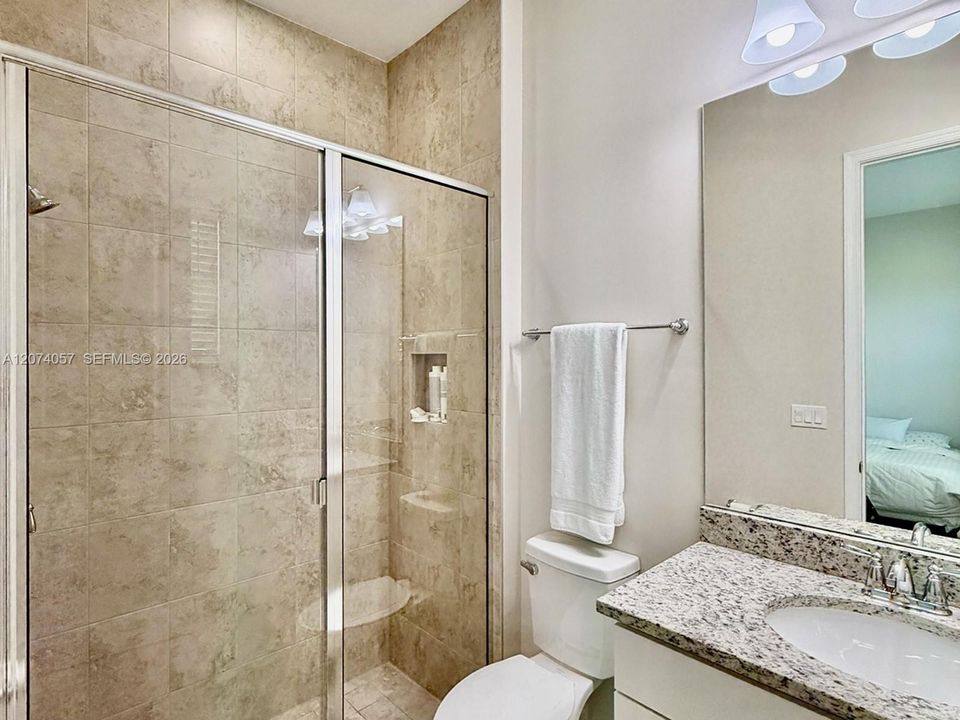En Renta: $4,500 (3 camas, 3 baños, 2042 Pies cuadrados)