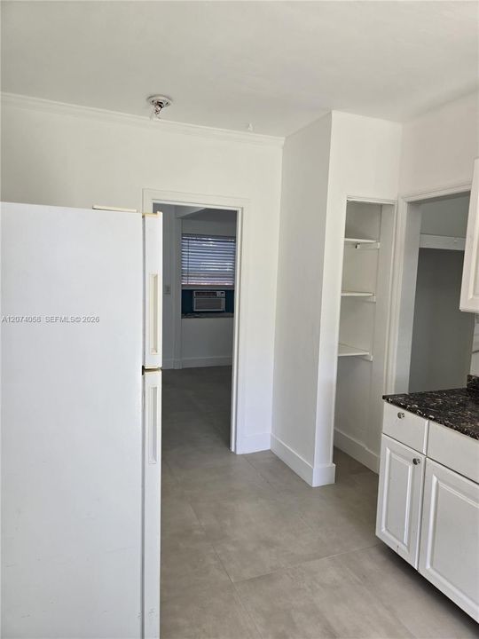 For Rent: $1,400 (1 beds, 1 baths, 450 Square Feet)