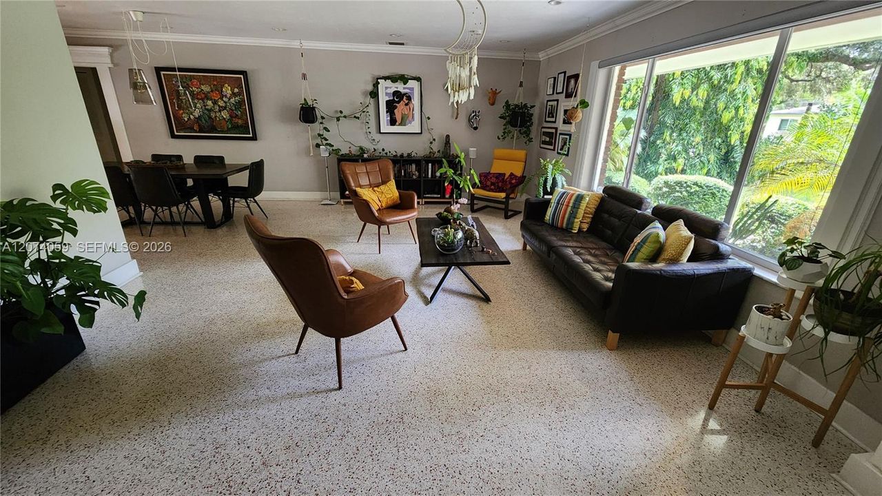 For Sale: $899,000 (4 beds, 2 baths, 2220 Square Feet)