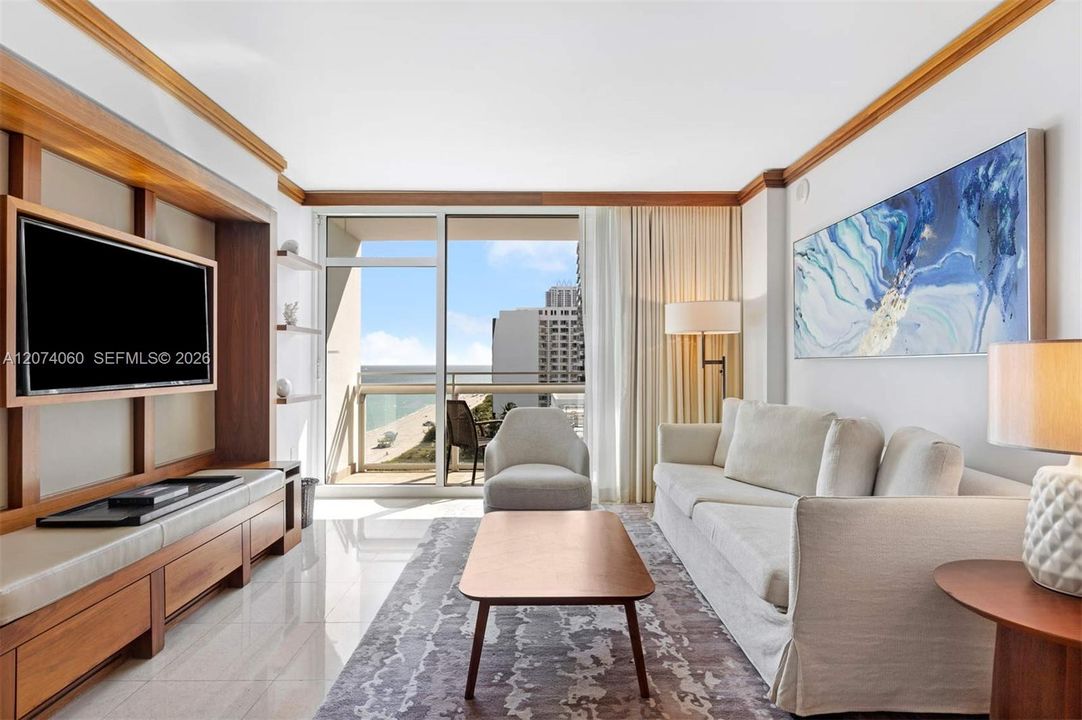 For Rent: $8,900 (1 beds, 1 baths, 720 Square Feet)
