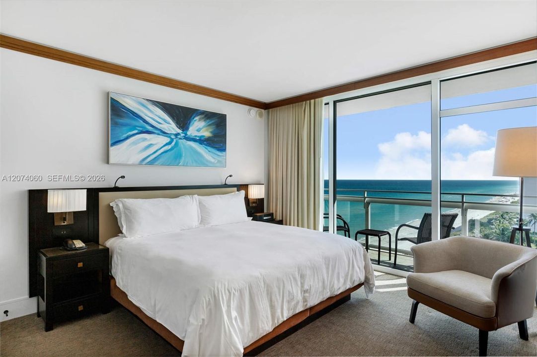 For Rent: $8,900 (1 beds, 1 baths, 720 Square Feet)