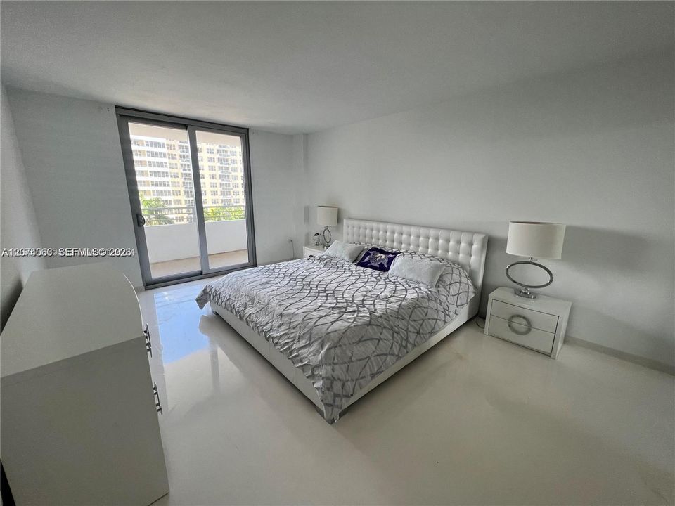 For Rent: $2,850 (2 beds, 2 baths, 1064 Square Feet)