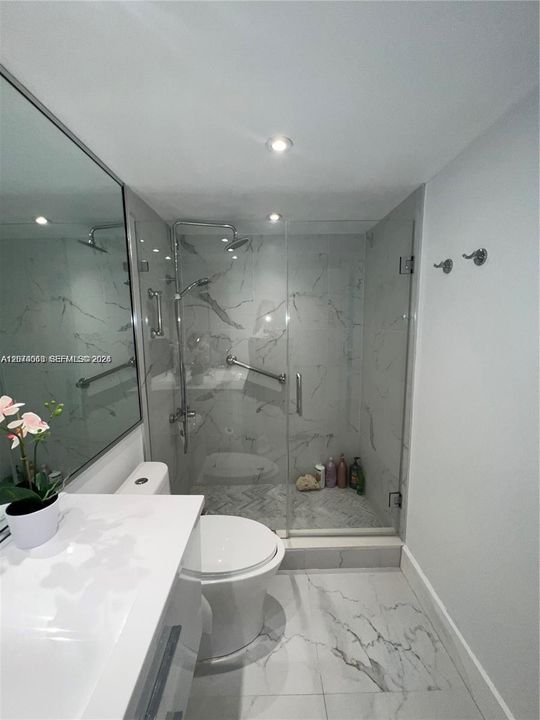 For Rent: $2,850 (2 beds, 2 baths, 1064 Square Feet)