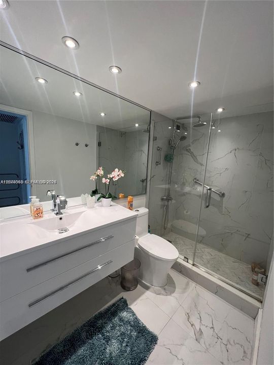 For Rent: $2,850 (2 beds, 2 baths, 1064 Square Feet)