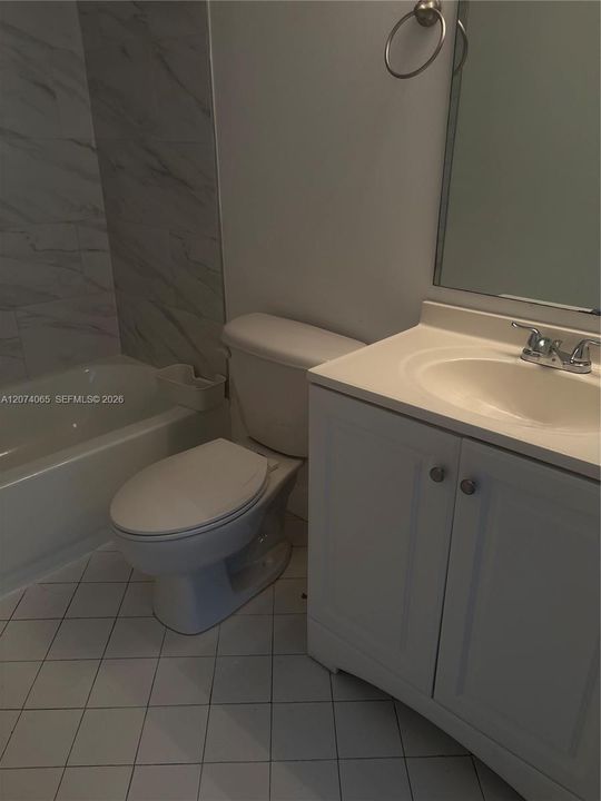 For Sale: $205,000 (2 beds, 2 baths, 822 Square Feet)