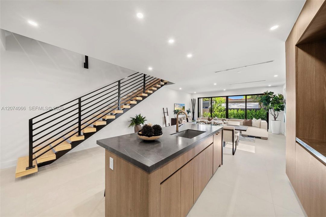 For Sale: $1,579,000 (3 beds, 3 baths, 2237 Square Feet)