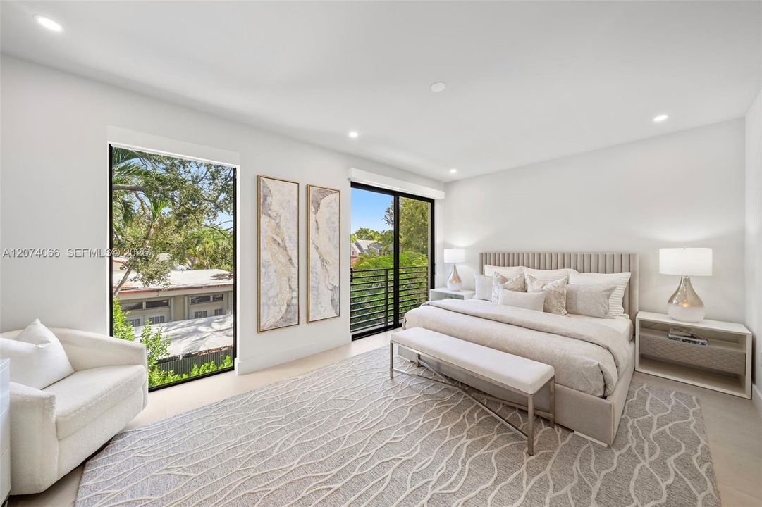 For Sale: $1,579,000 (3 beds, 3 baths, 2237 Square Feet)