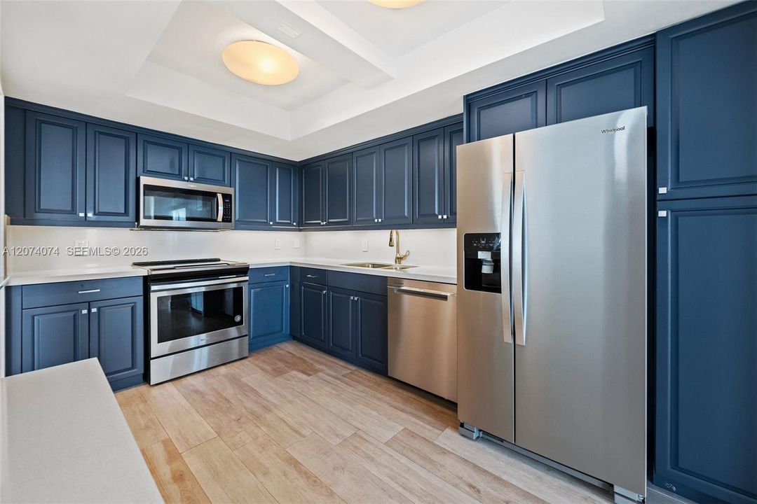 For Rent: $5,200 (2 beds, 2 baths, 1595 Square Feet)