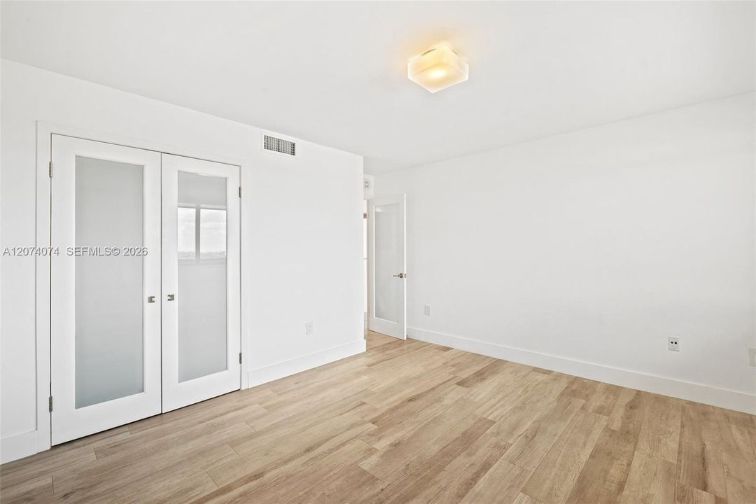 For Rent: $5,200 (2 beds, 2 baths, 1595 Square Feet)