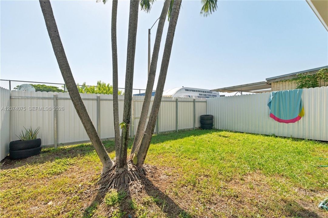 For Sale: $380,000 (3 beds, 1 baths, 1034 Square Feet)
